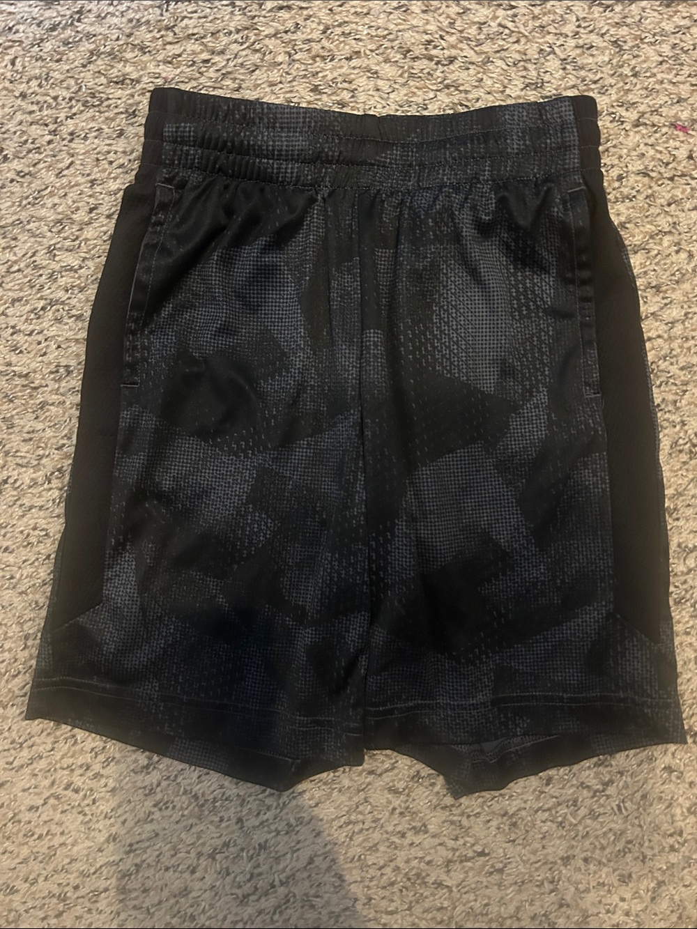 Boys size 8 Tek Gear basketball shorts